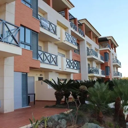Appartement Charming 3-bed In Albufeira