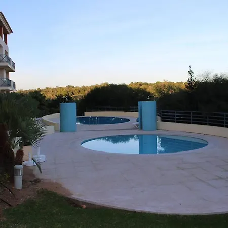 شقة Charming 3-bed In *