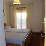 Charming 3-bed In * Албуфейра