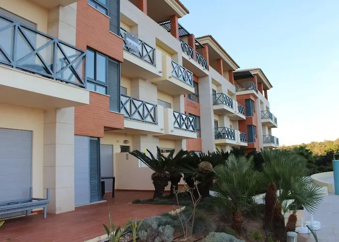 Apartment Charming 3-bed In Albufeira